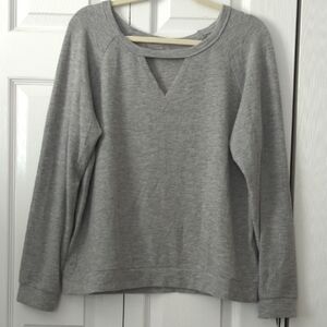 NWT! ~MICHAEL LAUREN~ *TOBIAS* ADORABLE CUT OUT NECK GREY SWEATSHIRT-L